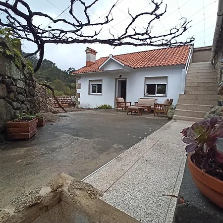 בית נופש Casa O Souto Cangas